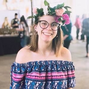 Meet your Posher, Alexandra